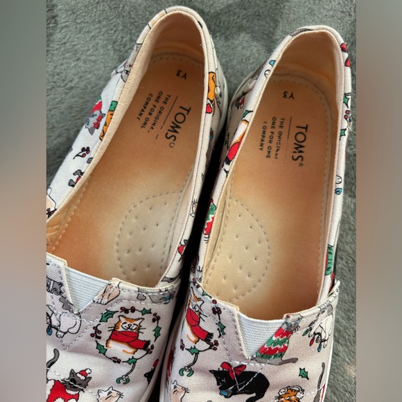 Kids Christmas Tom’s - Picture 5 of 12